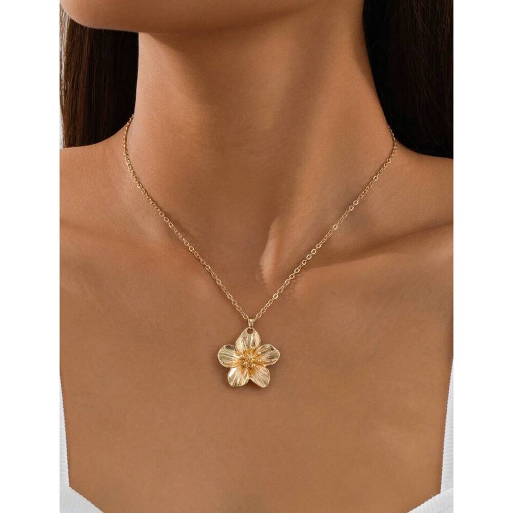 Hawaiian Flower Shaped Gold Floral Pendant Necklace, Wedding Gift For Women